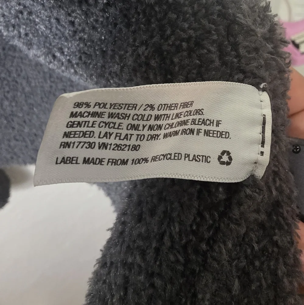 Stars Above Dark Gray Open Cardigan - Picture 4 of 5